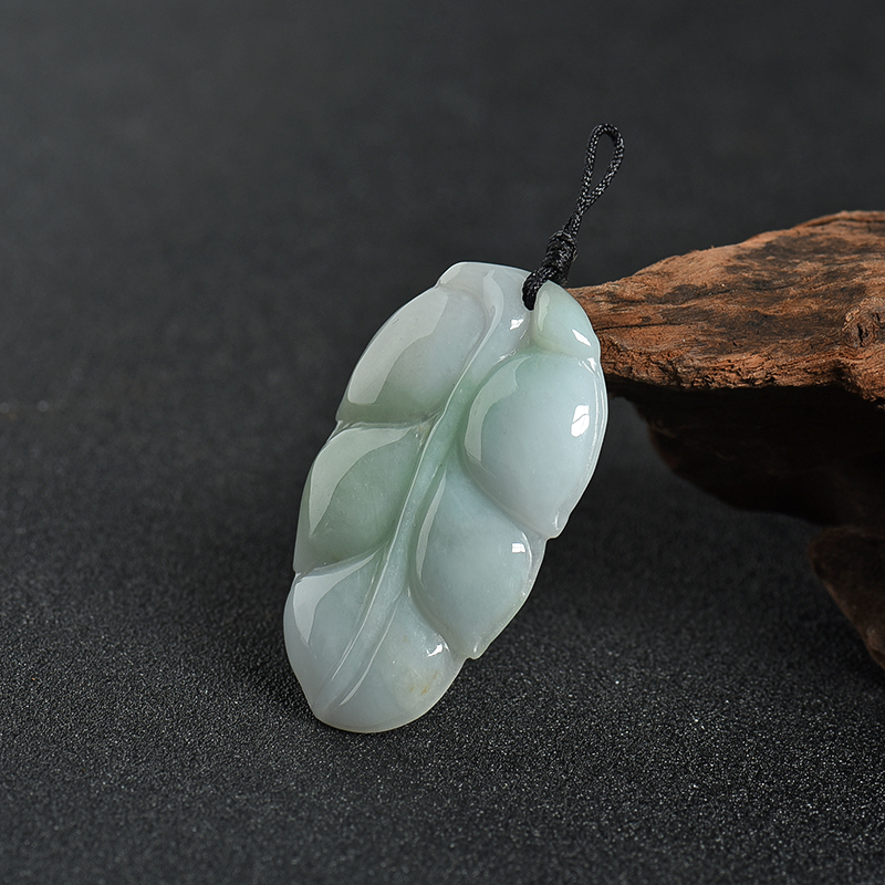 翡翠金枝玉叶吊坠-红掌柜