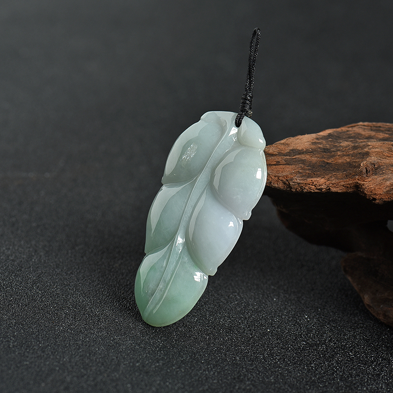 翡翠金枝玉叶吊坠-红掌柜