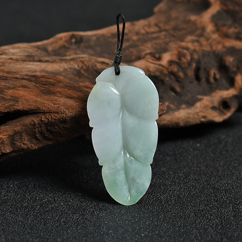 翡翠吊坠-红掌柜