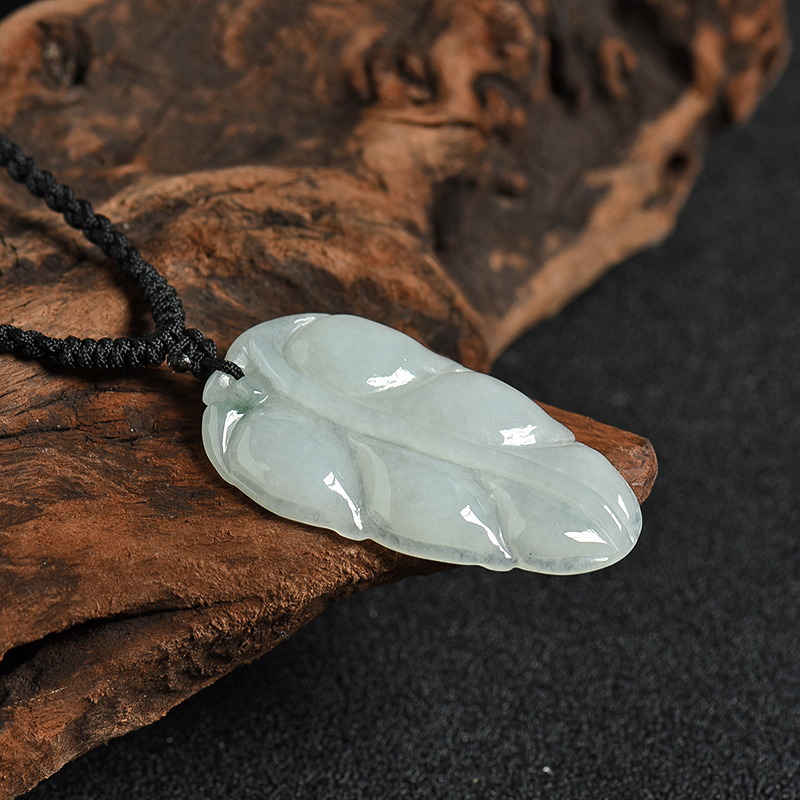 天然糯种飘花翡翠吊坠-红掌柜