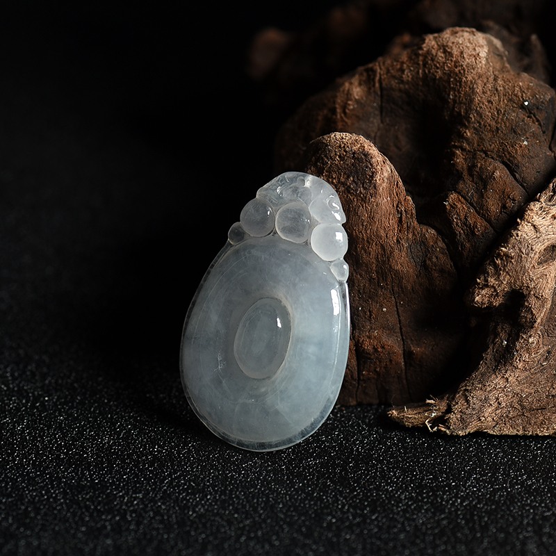 缅甸冰种浅绿翡翠福在眼前吊坠-红掌柜