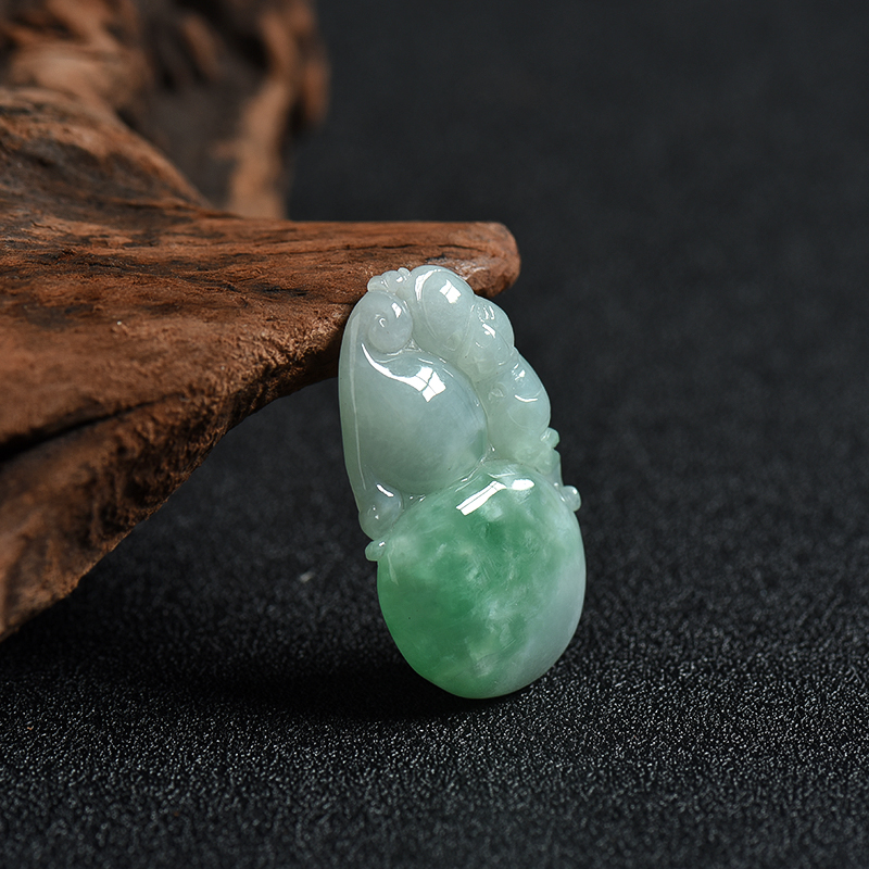 天然糯种飘翠翡翠葫芦吊坠 - 红掌柜