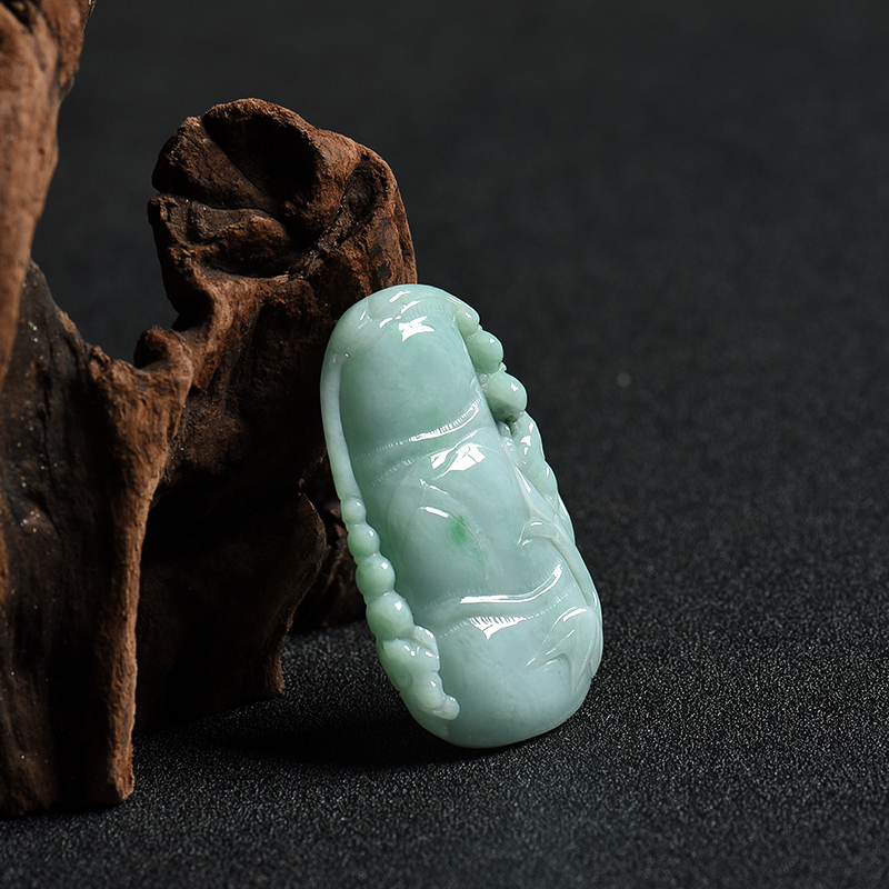 糯种翡翠节节高升吊坠-红掌柜