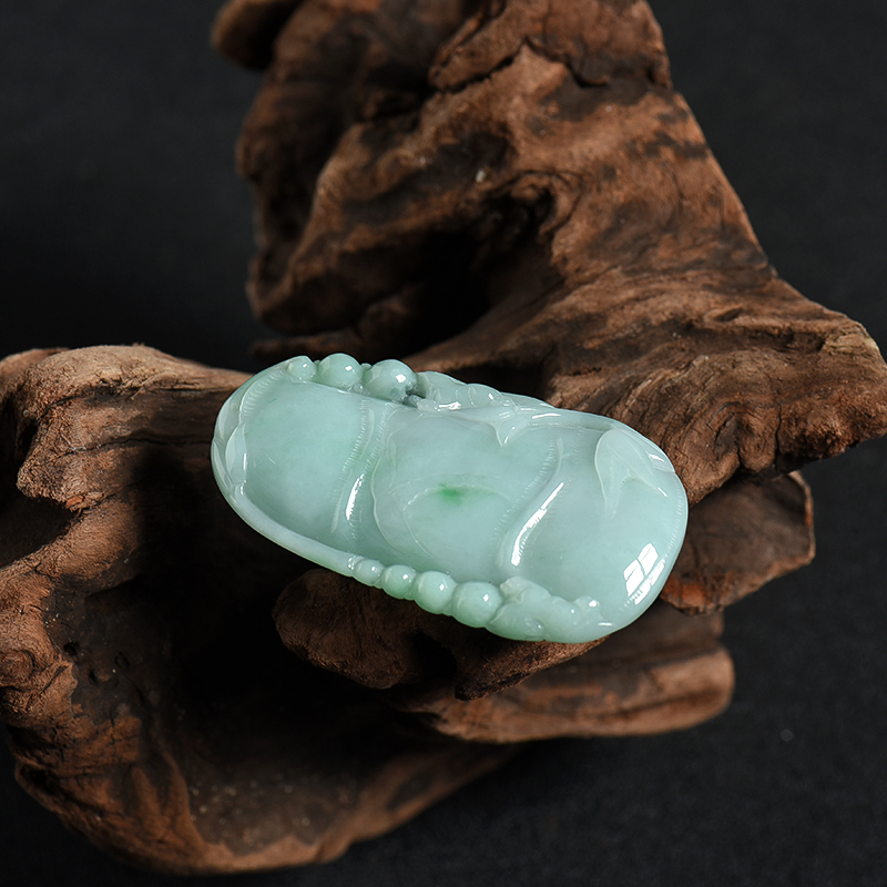 糯种翡翠吊坠-红掌柜