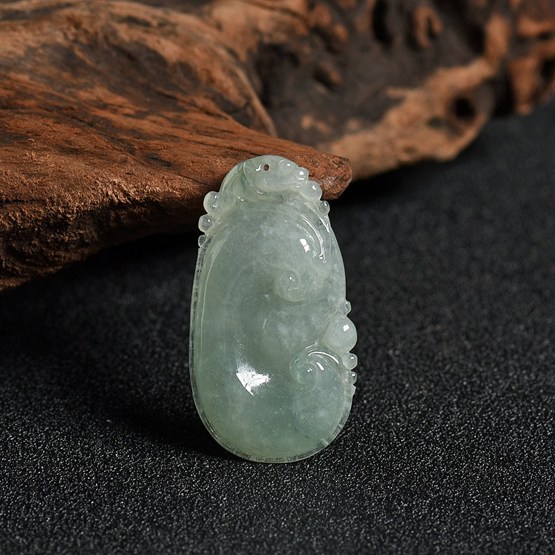 飘花翡翠吉祥如意吊坠 - 红掌柜