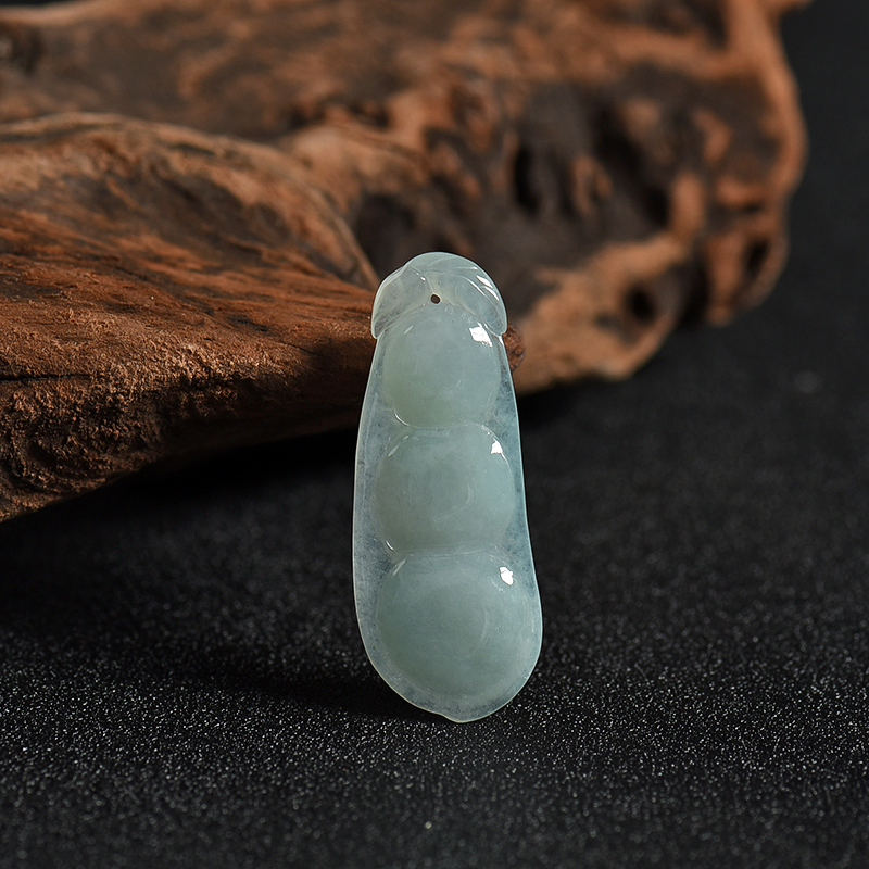 缅甸天然浅绿翡翠连中三元吊坠-红掌柜