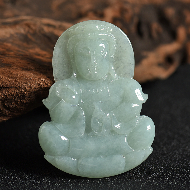 豆种浅绿翡翠吊坠-红掌柜