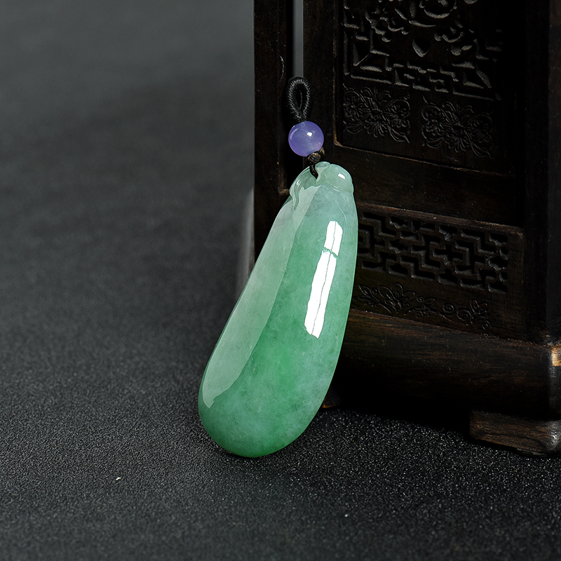 豆种翡翠福瓜吊坠-红掌柜