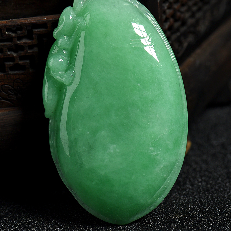 翡翠吊坠-红掌柜