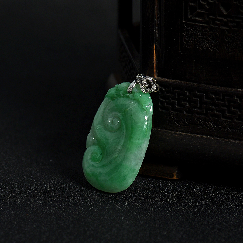 翡翠如意吊坠-红掌柜