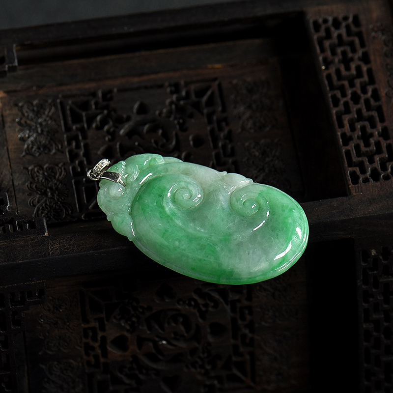 天然翡翠如意吊坠-红掌柜