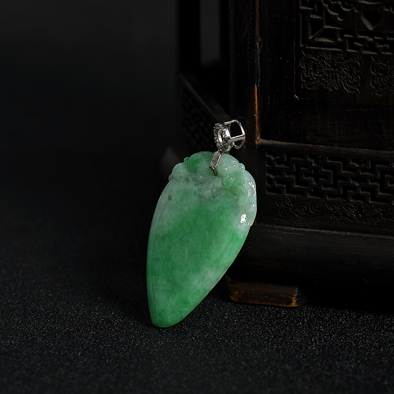 翡翠福瓜吊坠-红掌柜