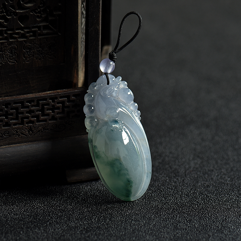 飘花翡翠吊坠-红掌柜