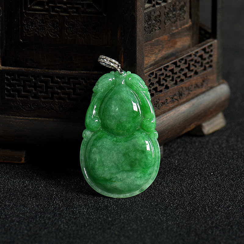 豆种翠绿翡翠葫芦吊坠-红掌柜