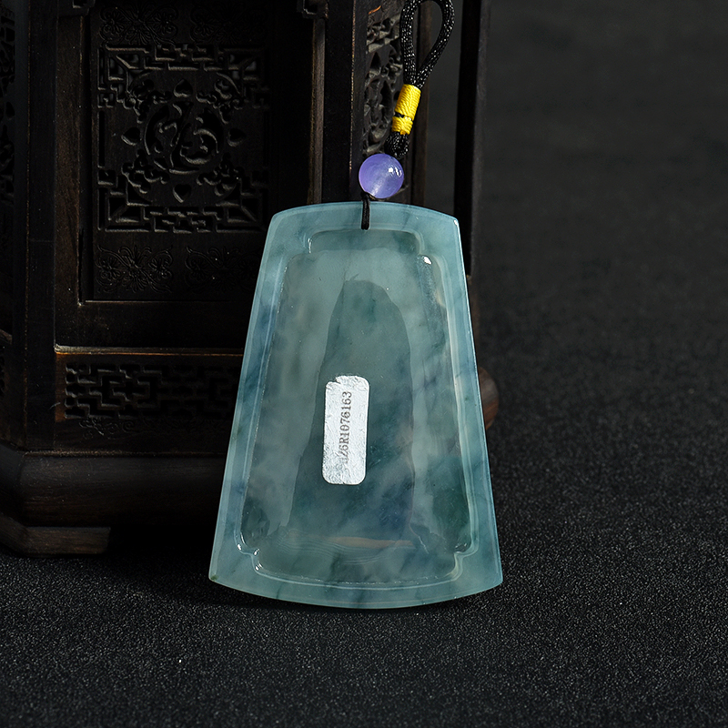 飘花翡翠龙牌吊坠-红掌柜