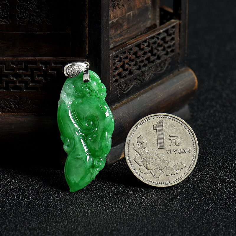 糯种翠绿翡翠仿古龙吊坠-红掌柜