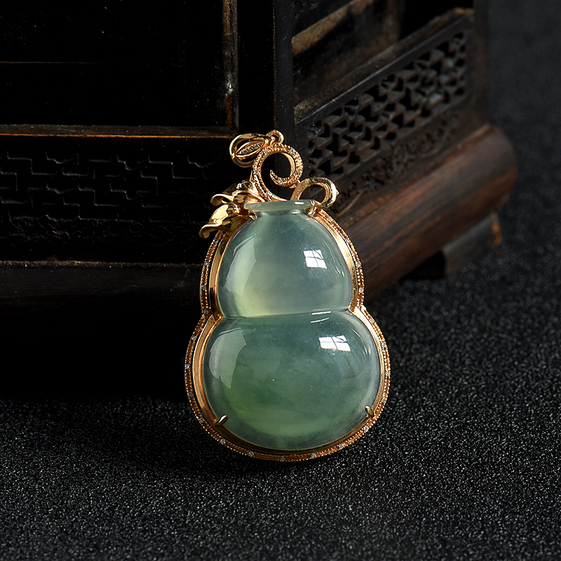 18K金镶缅甸糯冰种浅绿翡翠葫芦吊坠-红掌柜