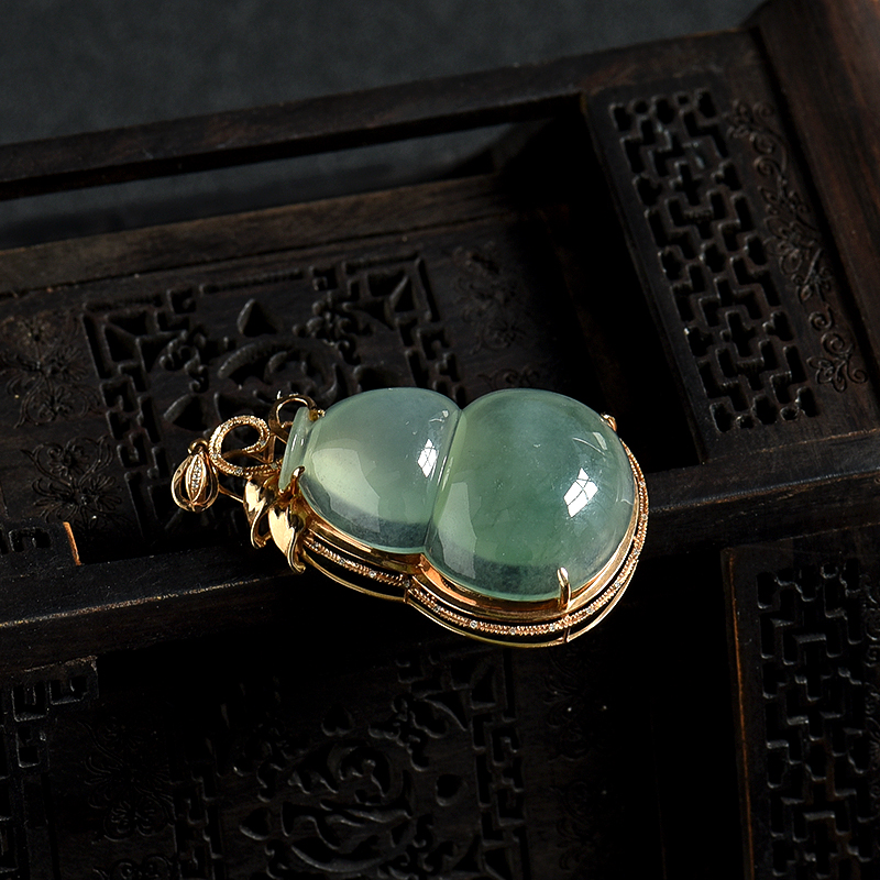 18K金镶缅甸糯冰种翡翠葫芦吊坠-红掌柜