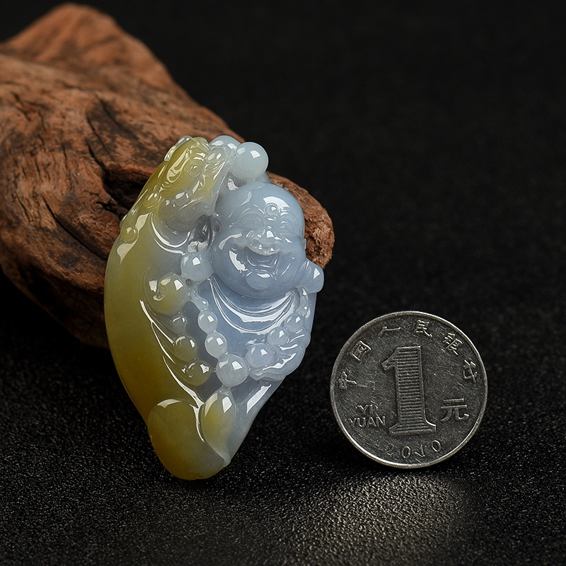 糯种俏色翡翠吊坠-红掌柜