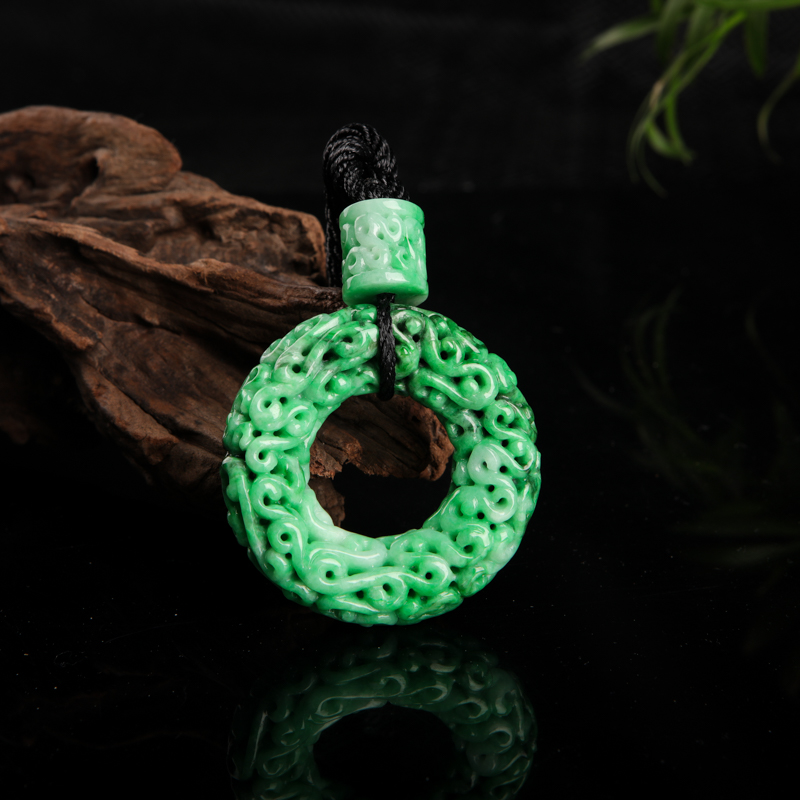 豆种飘翠翡翠仿古镂空环吊坠-红掌柜