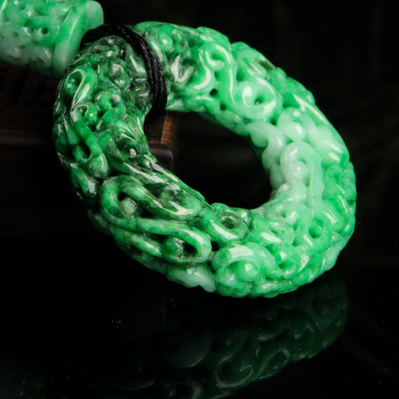 天然翡翠仿古镂空环吊坠-红掌柜