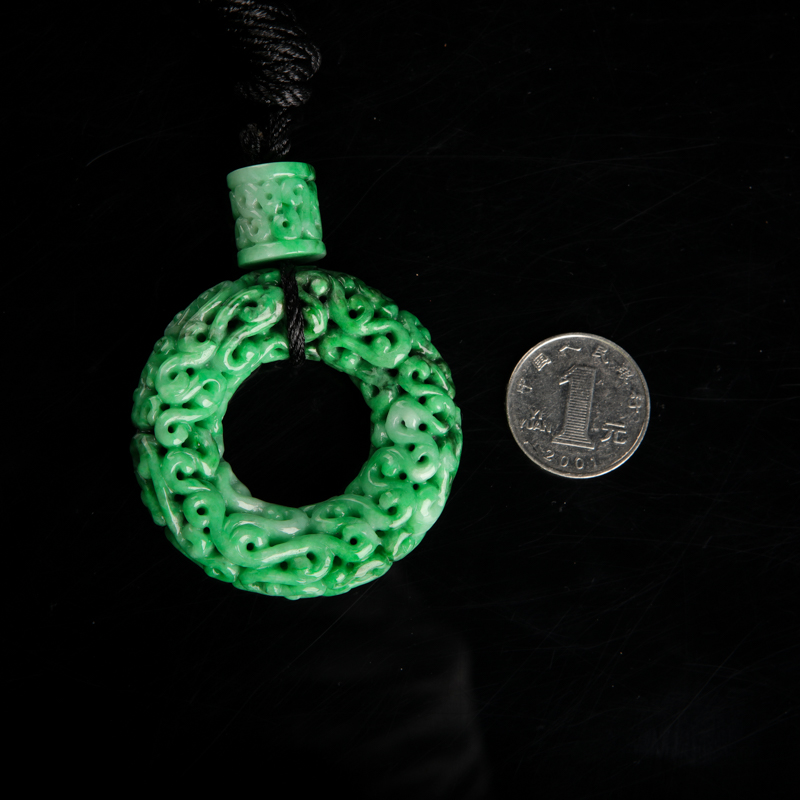 天然缅甸翡翠仿古镂空环吊坠-红掌柜