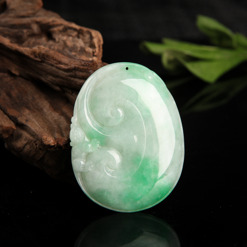 豆种飘翠翡翠如意吊坠-红掌柜