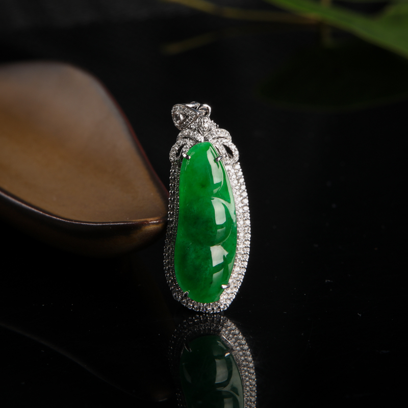 18k缅甸天然糯种翠绿翡翠连中三元吊坠-红掌柜