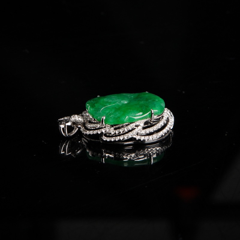 18k缅甸天然豆种翡翠和和美美吊坠-红掌柜