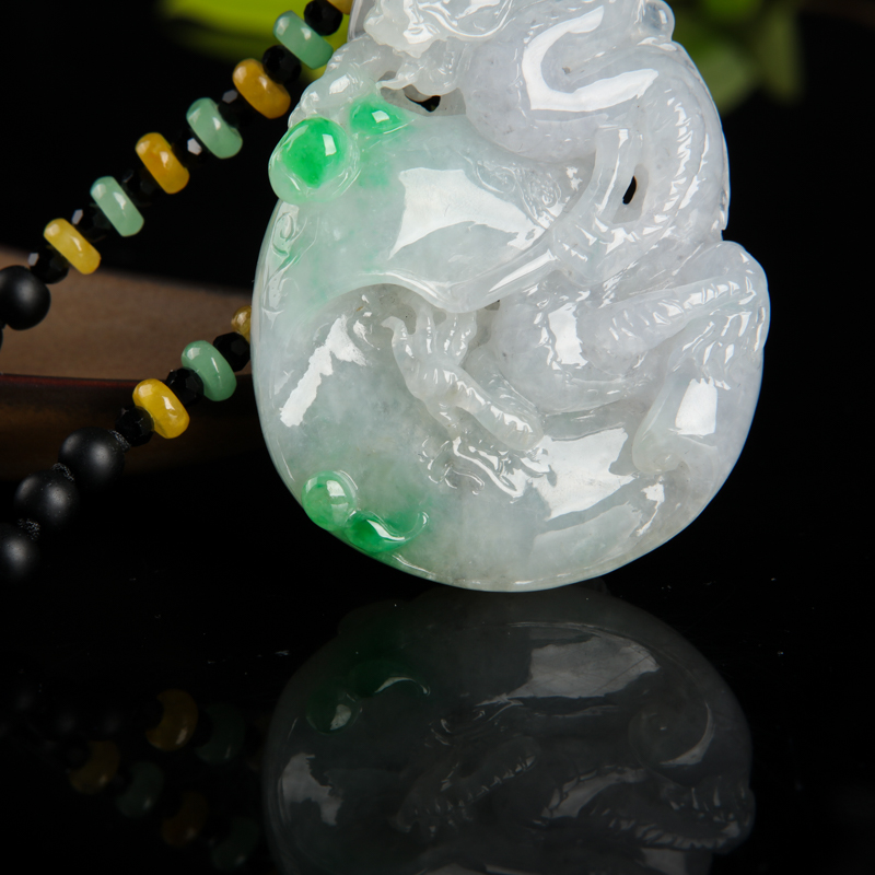 天然糯种飘翠翡翠辰龙吊坠-红掌柜