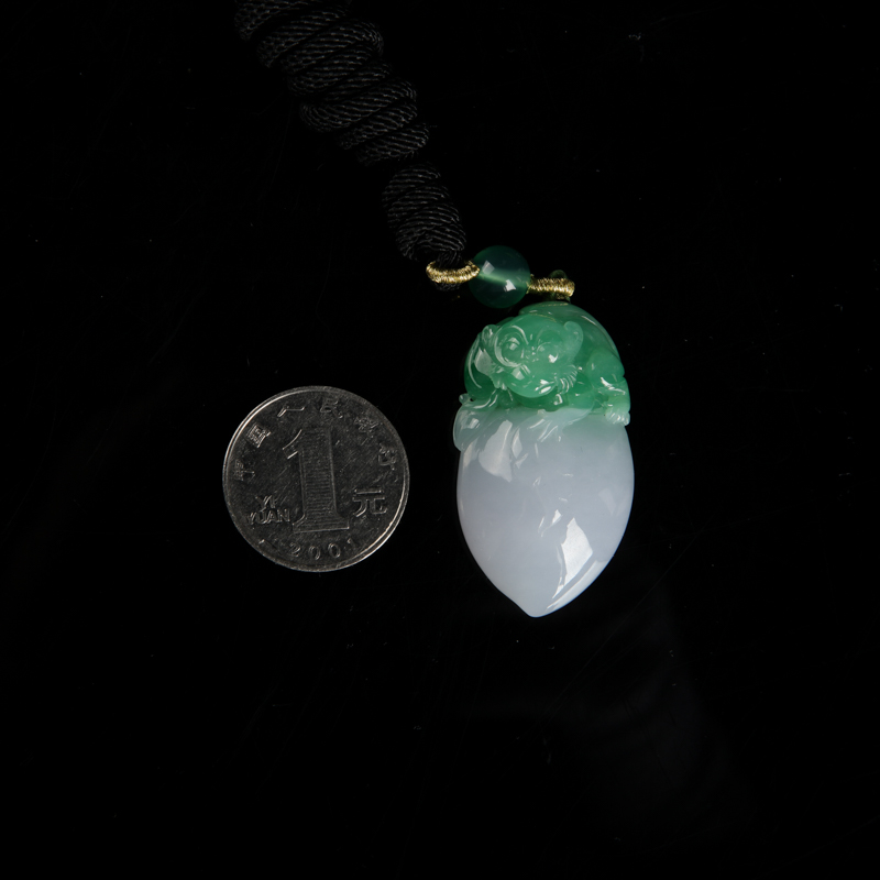 天然A货糯种俏色翡翠吊坠-红掌柜