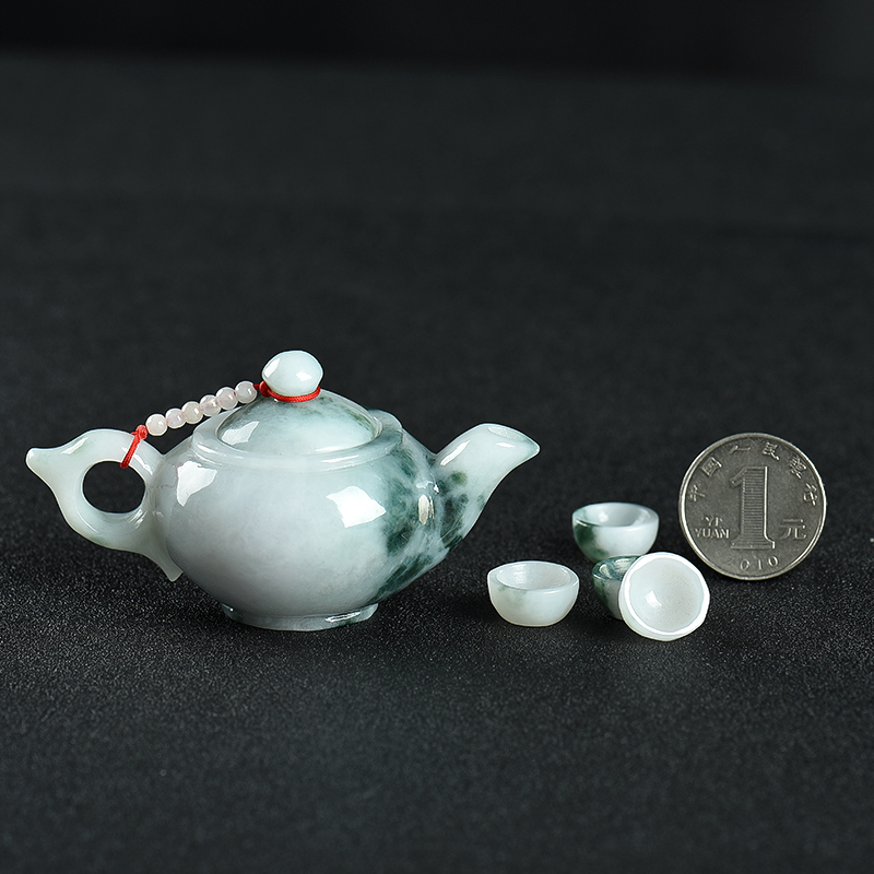 天然翡翠把把壶摆件-红掌柜