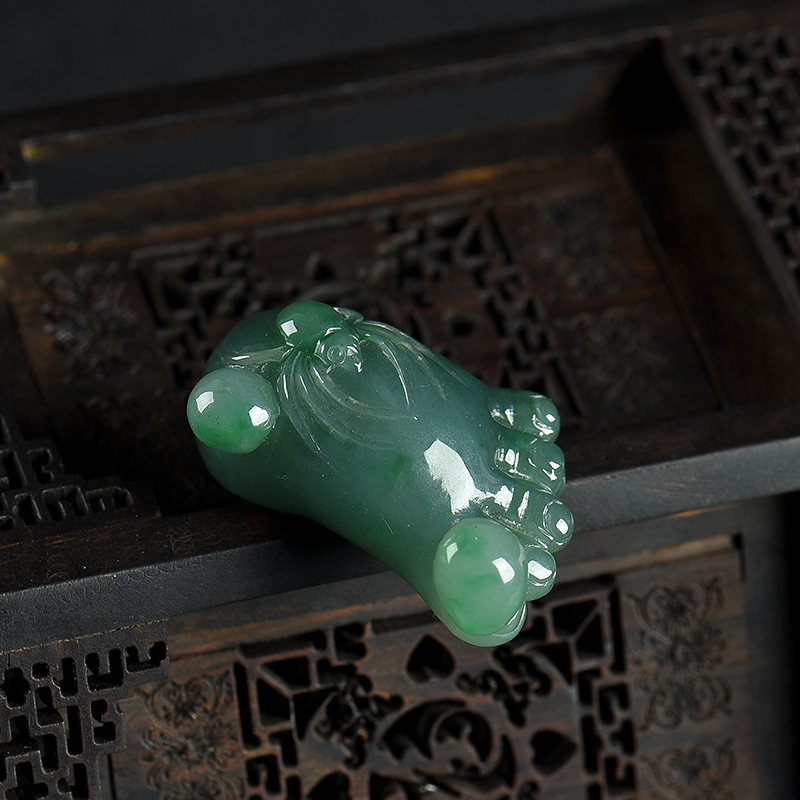 糯种翡翠知足常乐吊坠-红掌柜