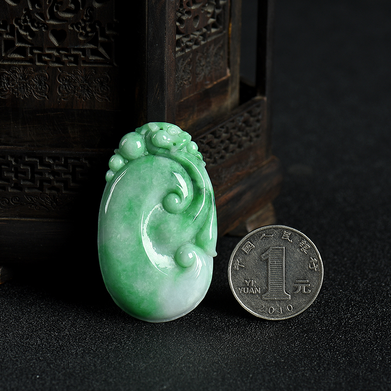 天然翡翠如意吊坠-红掌柜