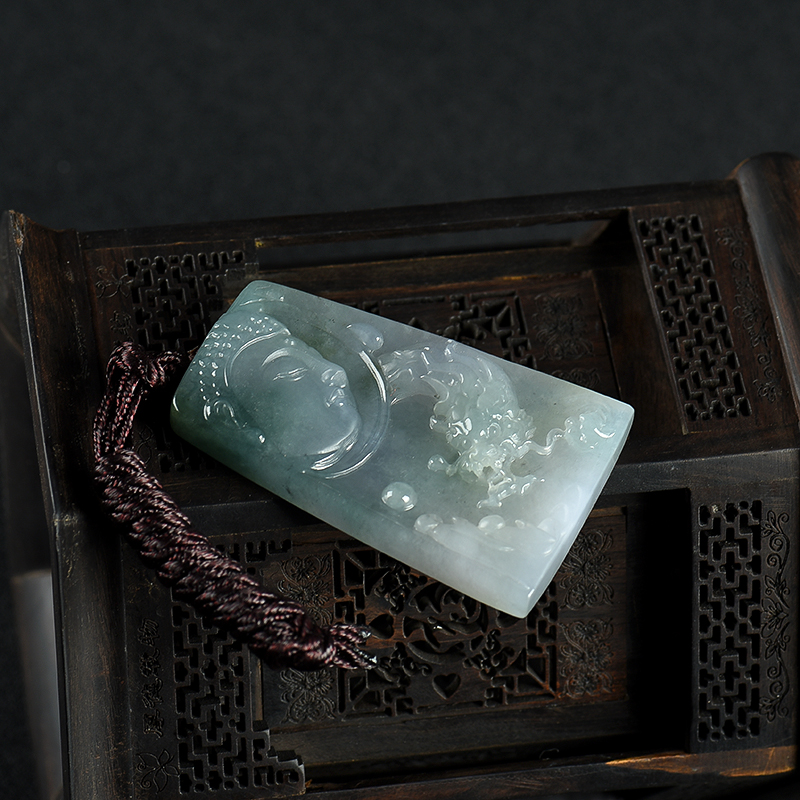 糯冰种暗绿翡翠吊坠-红掌柜