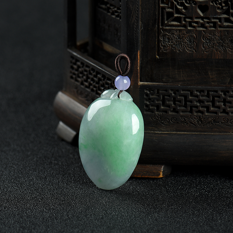 翡翠寿桃吊坠-红掌柜