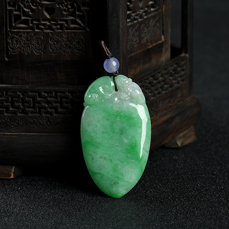 豆种飘翠翡翠福寿如意吊坠-红掌柜