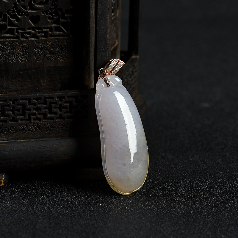 俏色翡翠福瓜吊坠-红掌柜