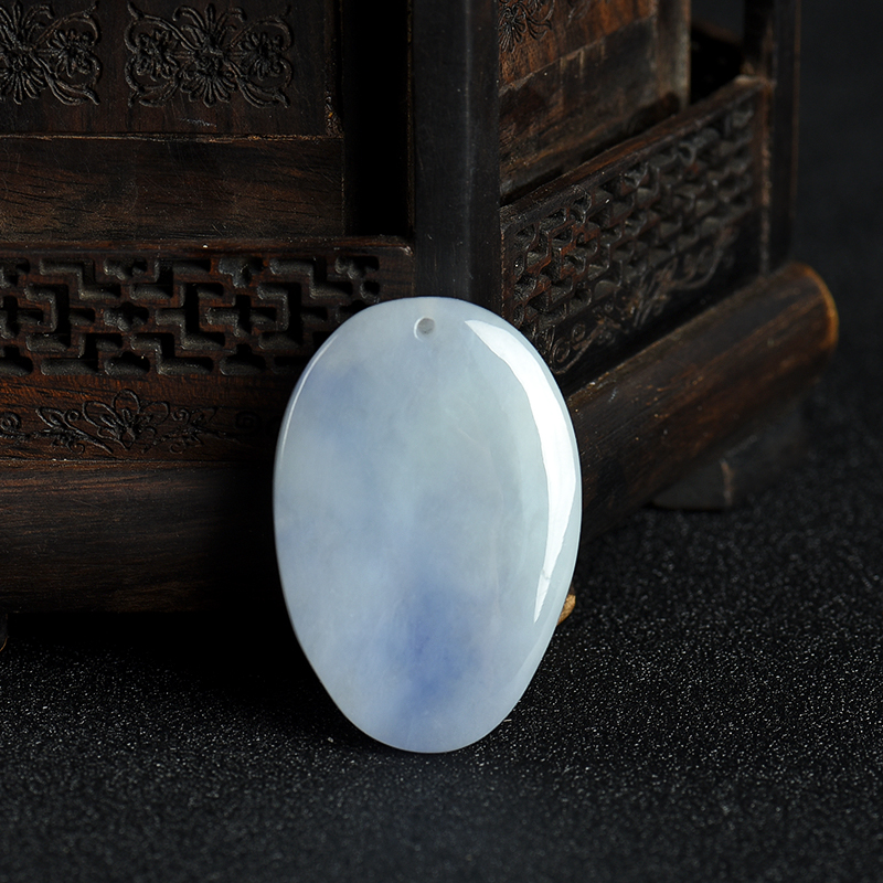 翡翠观音吊坠-红掌柜