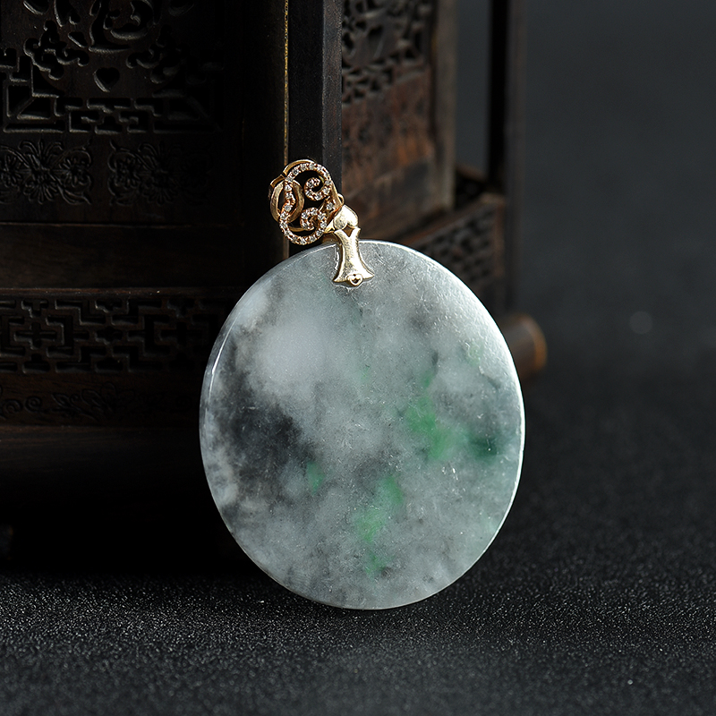 糯冰种飘翠翡翠无事牌吊坠-红掌柜