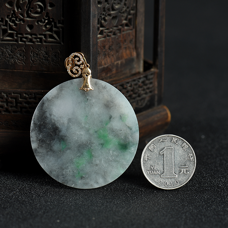 翡翠无事牌吊坠-红掌柜