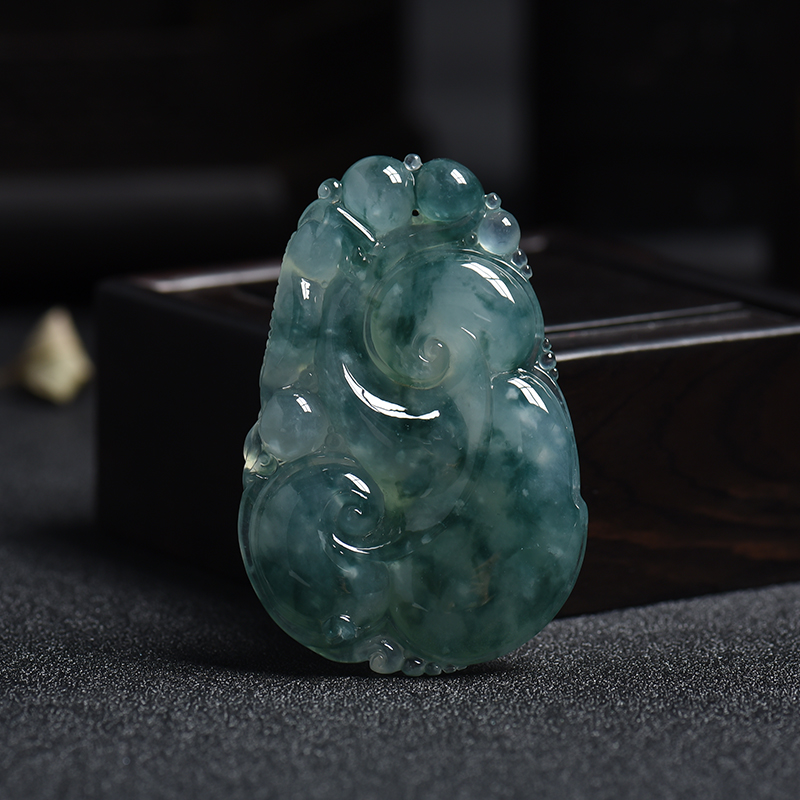 缅甸天然飘蓝花翡翠如意挂件 - 红掌柜