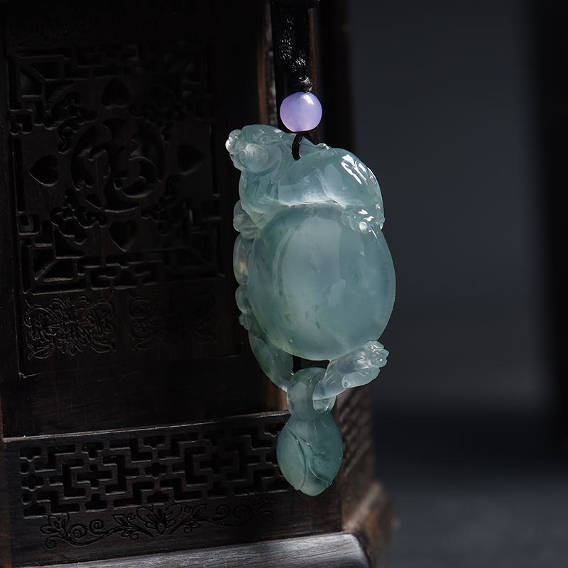 天然冰糯种飘蓝花翡翠貔貅挂件 - 红掌柜