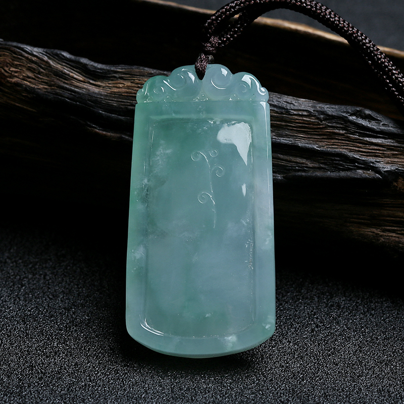 翡翠无事牌挂件-红掌柜