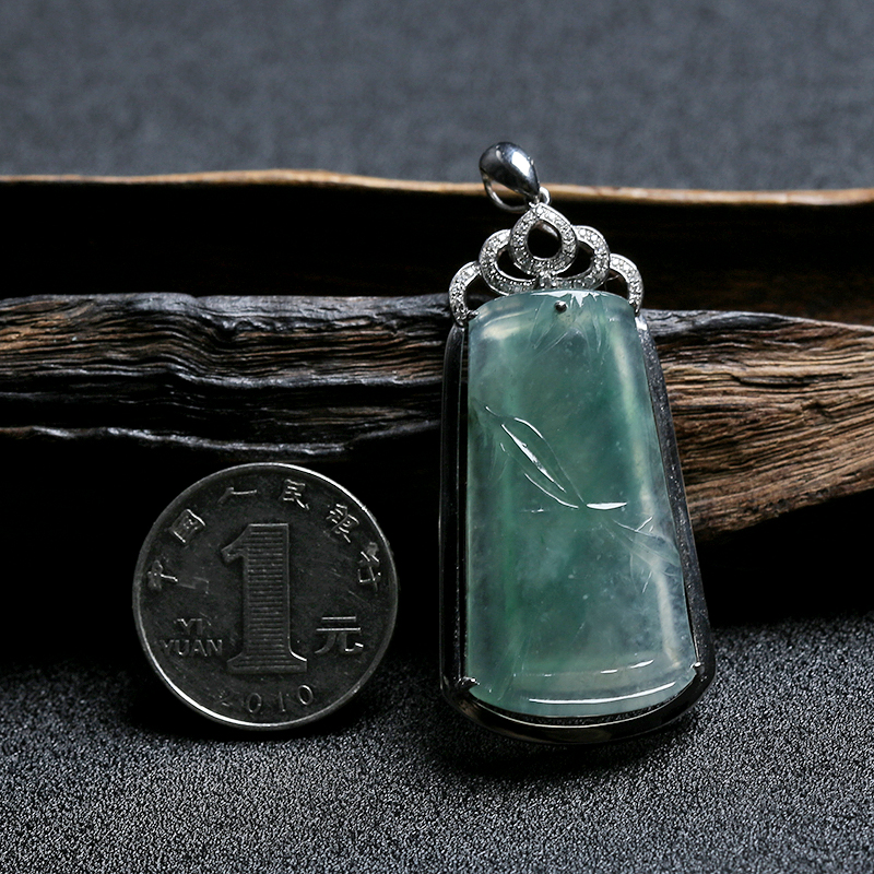 冰糯种飘花翡翠吊坠 - 红掌柜