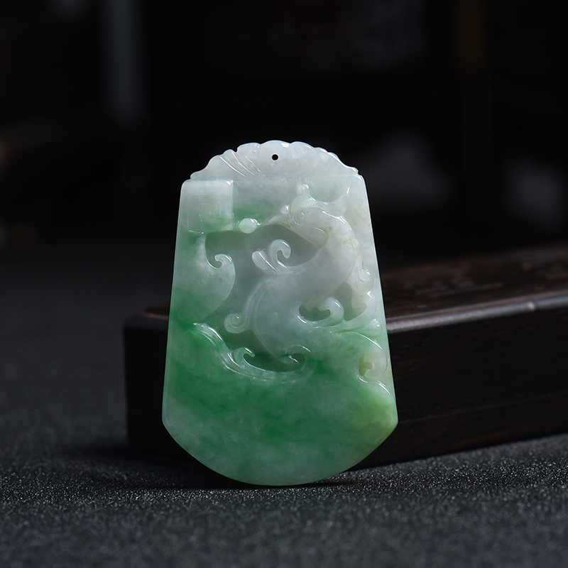 缅甸豆种飘花翡翠龙凤牌挂件-红掌柜
