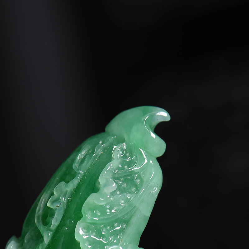 缅甸天然糯种翠绿翡翠吊坠-红掌柜