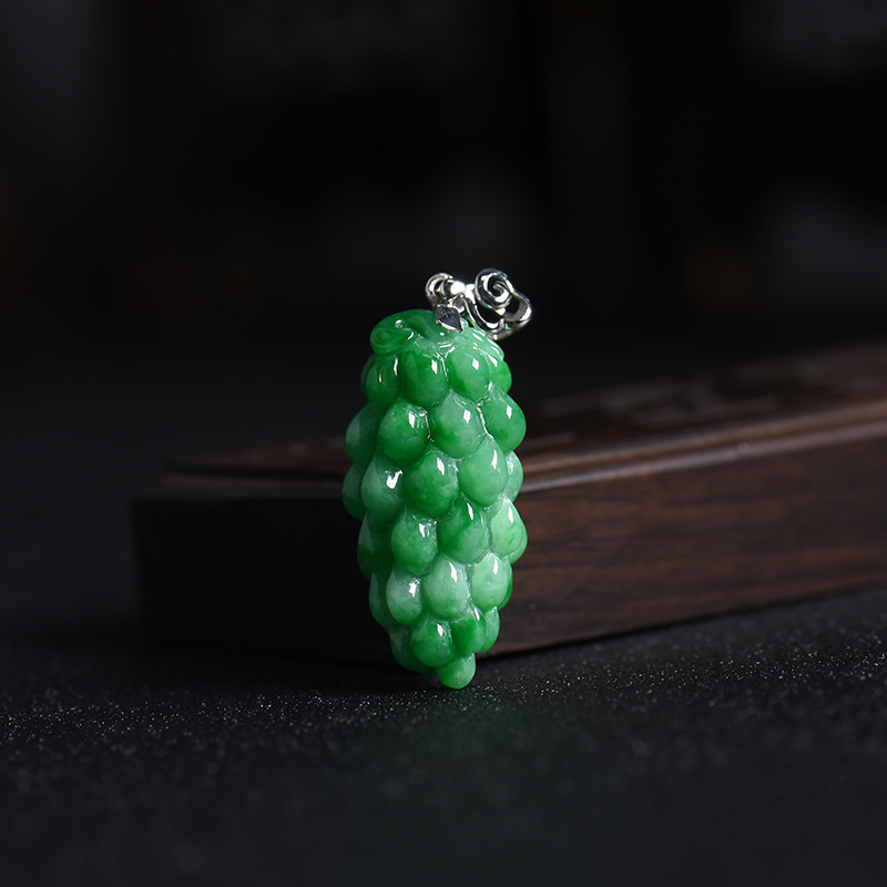 18k镶嵌缅甸天然糯种翡翠多子多福吊坠-红掌柜