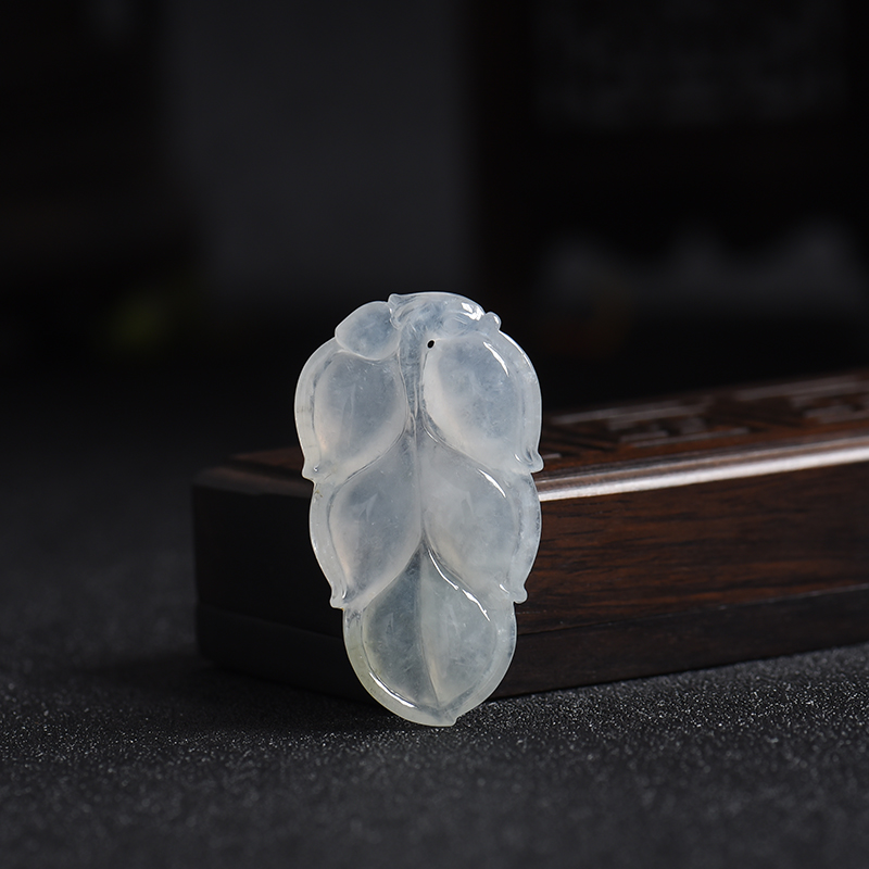 翡翠金枝玉叶吊坠 - 红掌柜