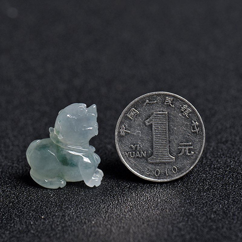 天然飘花翡翠旺财吊坠 - 红掌柜